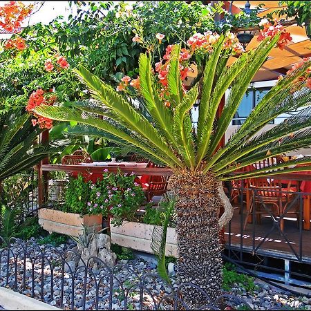 Kalathos Sun Hotel Екстериор снимка