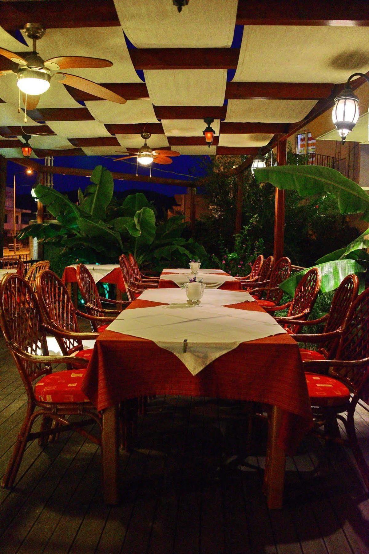 Kalathos Sun Hotel Екстериор снимка